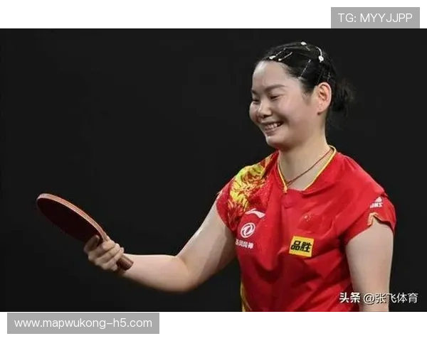 何卓佳今天又深夜来球馆，普通人这节奏咋跟拍偶像剧似的