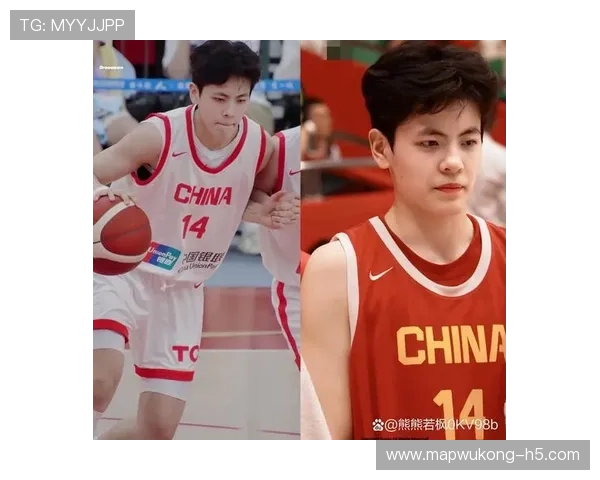 杨舒予私下竟然这样穿，感觉篮球场上的她认真的吗？