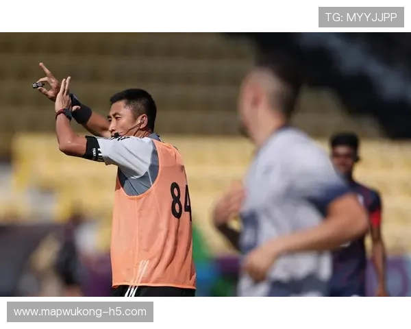 抗议判罚为何无效？足球规则中对裁判决定的不可申诉原则