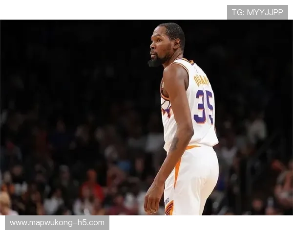 布里奇斯无球跑动拉开空间 助杜兰特比上季更高效