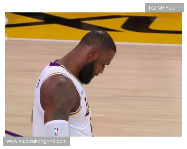 德怀特·霍华德挡拆中路助攻提升火箭内线效率明显