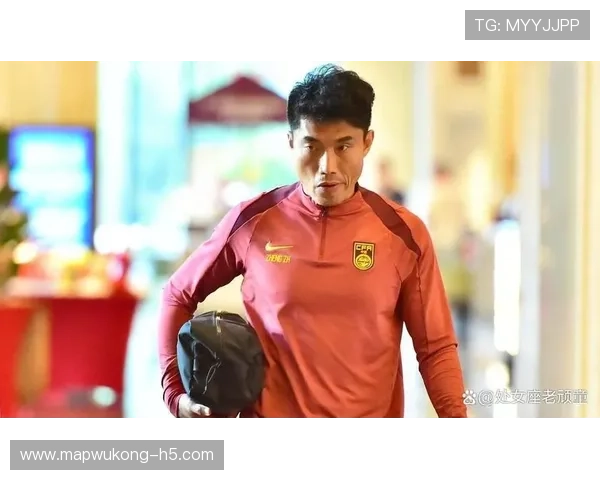 比以往更像中场组织者郑智本赛季直塞撕裂后防