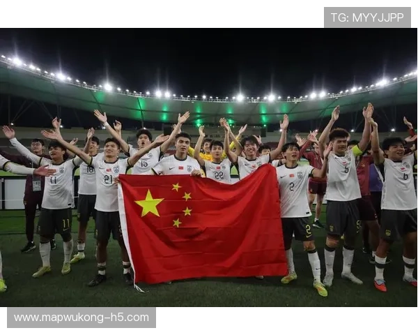 中国男足集结备战十八强赛重点演练攻防转换配合 中国男足集结备战十八强赛重点演练攻防转换配合
